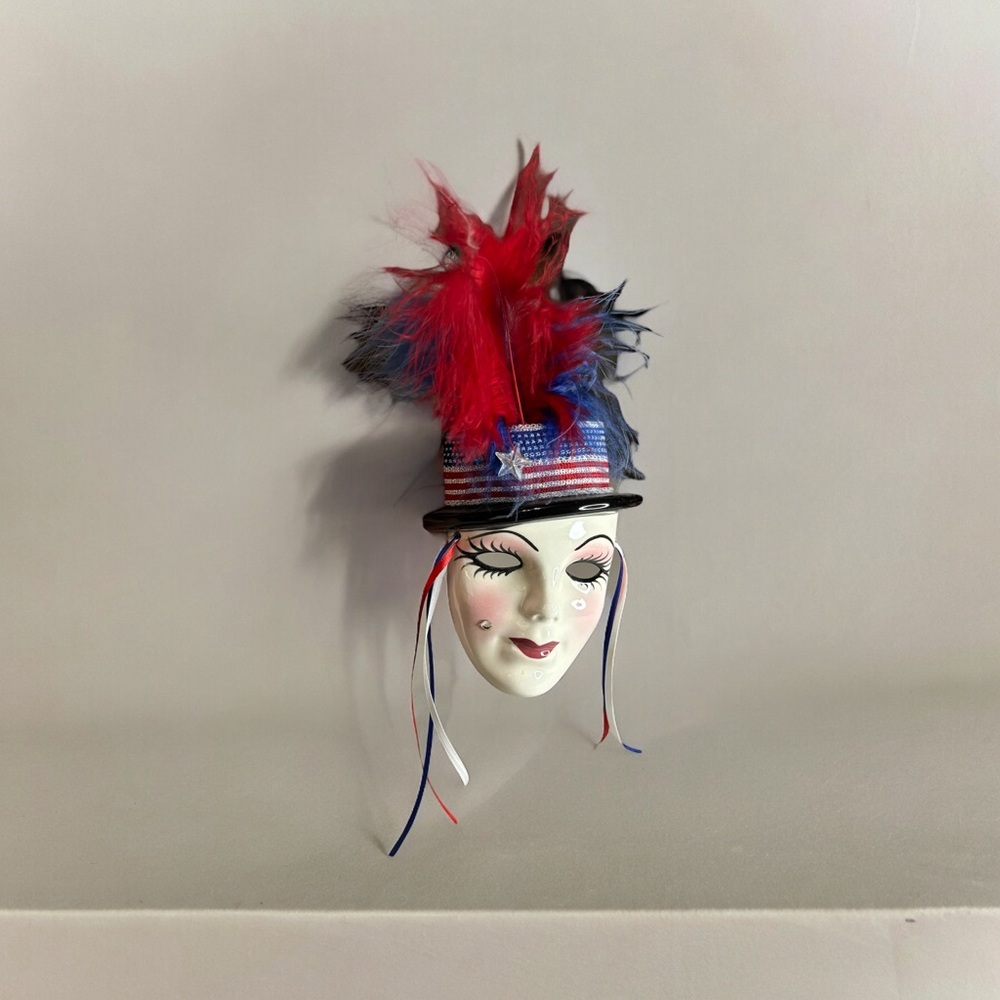 2004 Fancy Faces Signed Ceramic Hand Painted Mini Mask 5.5”x4” Mardi Gras Wall
